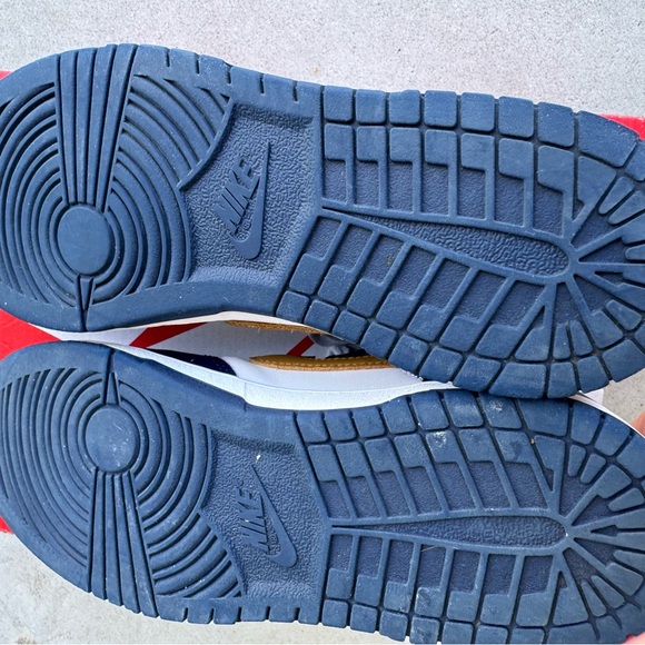 Nike Kids Sneakers - White and Gold Accents - Picture 8 of 13